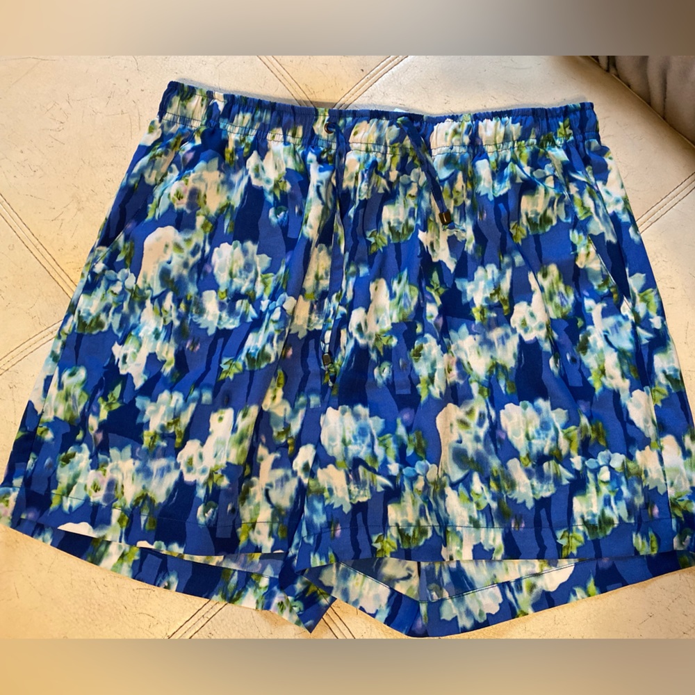 Silky boyfriend sleep shorts